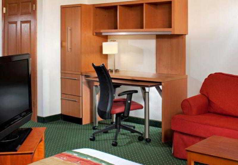 Sonesta Simply Suites Detroit Novi Oda fotoğraf